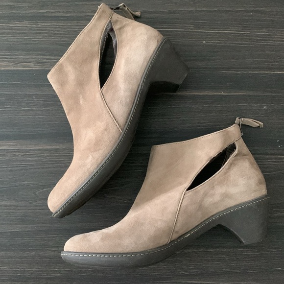 DANSKO Bonita Perforated Ankle Boot - Picture 10 of 13